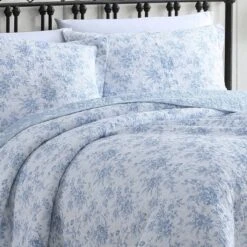 Laura Ashley Walled Garden Quilt Set -Home Decor Shop GUEST 04acecec c17a 490a b9c8 ea3035043501