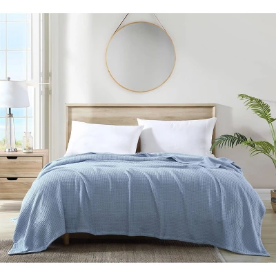 Woven Solid Bed Blanket Coast Blue - Tommy Bahama 4 Woven Solid Bed Blanket Coast Blue - Tommy Bahama - Image 2