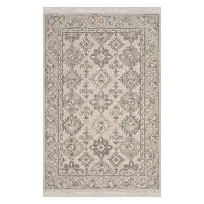 Carolyn Medallion Tufted Area Rug - Safavieh 5 Carolyn Medallion Tufted Area Rug - Safavieh - Image 3
