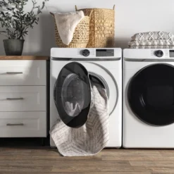 NuLOOM Marielle Diamond Tiles Machine Washable Area Rug -Home Decor Shop GUEST b1fc0c58 1cee 4575 92f1 6dfa6f1cd8b6 1