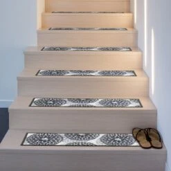 World Rug Gallery Modern Floral Circles Non-Slip Stair Treads