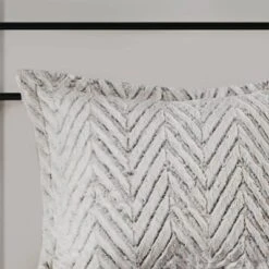 Aurora Printed Brushed Fur Duvet Cover Set -Home Decor Shop GUEST b5fa2bf0 8d30 4247 8790 e39b335dee16