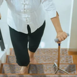 Sussexhome Leaves Collection Non-Slip Carpet Stair Treads For Wooden Steps, 9" X 28" -Home Decor Shop GUEST d1c3968c bf5e 4a0c b8bb ab2485cd2753