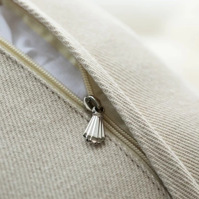 DEERLUX 16" Throw Pillow Cover With Southwest Pattern And Corner Tassels 6 DEERLUX 16" Throw Pillow Cover With Southwest Pattern And Corner Tassels - Image 4